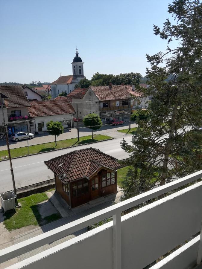 Apartman Simic - Stan Na Dan Bogatić Extérieur photo