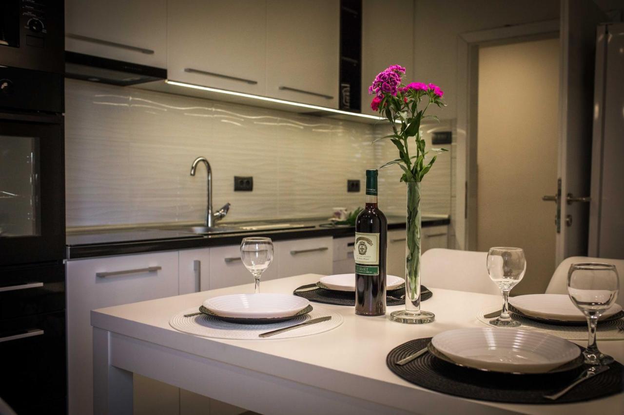 Apartman Simic - Stan Na Dan Bogatić Extérieur photo