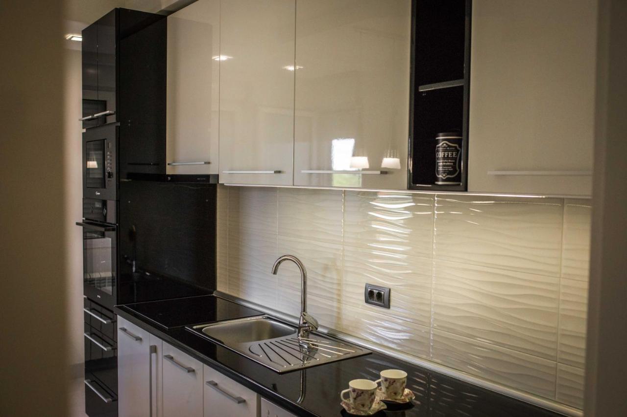 Apartman Simic - Stan Na Dan Bogatić Extérieur photo